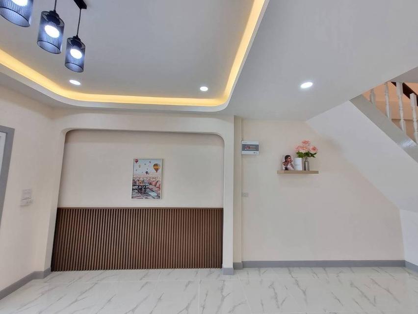 หมู่บ้านบ้านบัวทอง 3 2