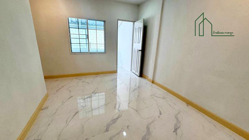 หมู่บ้านฉัตรณรงค์วิลล่า 3 ถ. ลำลูกกา ซ. เปียร์นนท์ ใก้ลสถานีรถไฟฟ้าคูคต  8