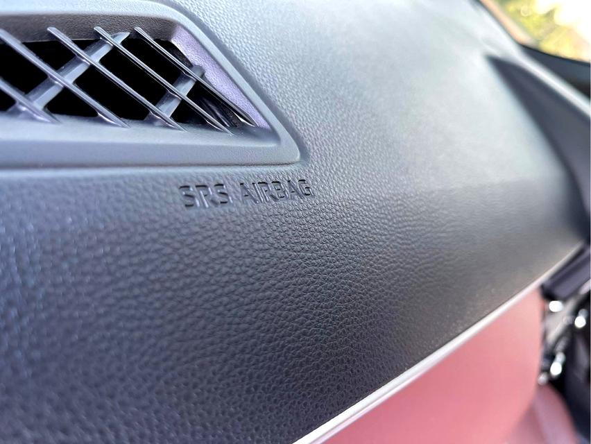 TOYOTA COROLLA CROSS HEV 1.8 A/T 60th ANNIVERSARY ปี65 (2022) 11