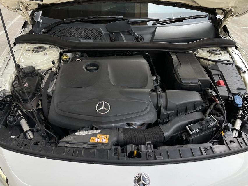 ขาย Benz Gla200 ปี18 15