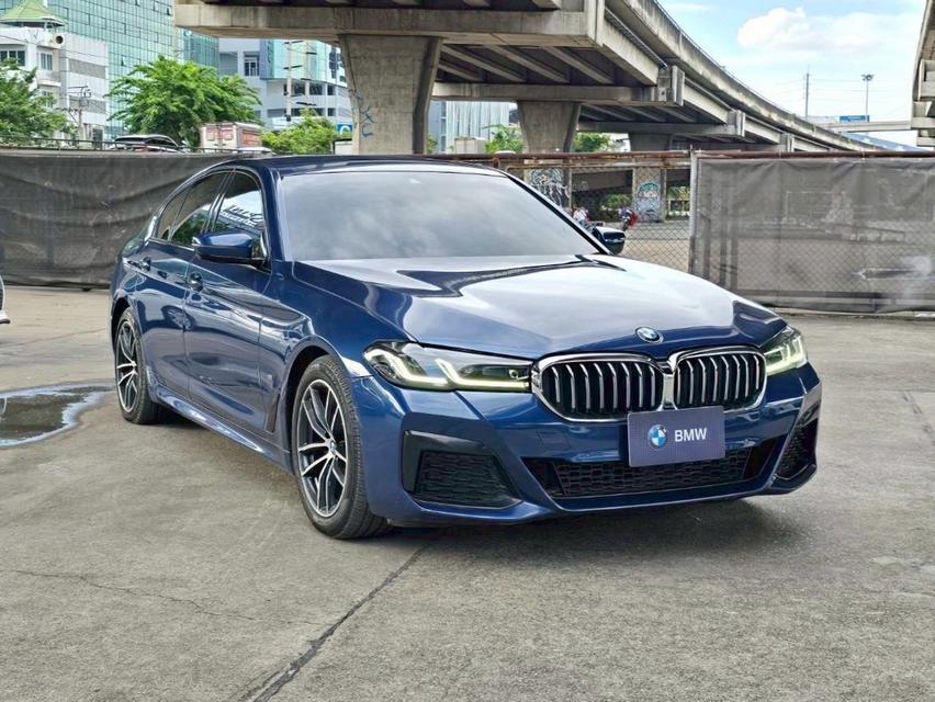 รหัสรถ WMT53 BMW 520d M Sport LCI G30 ปี 2023