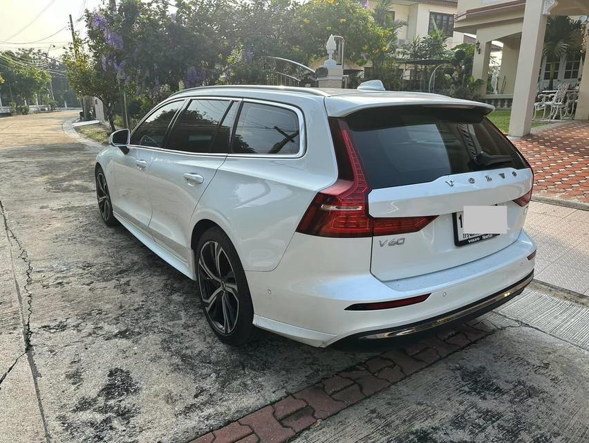 Volvo V60 ปี 2023 2