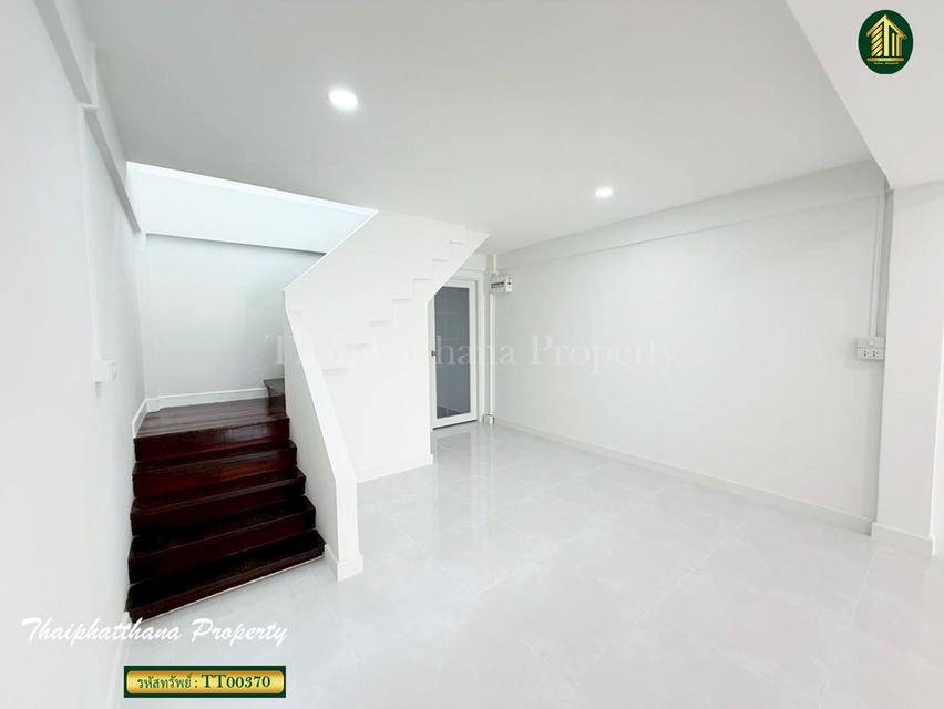 ทาวน์เฮ้าส์ เสนานิคม 1 ลาดปลาเค้า  6