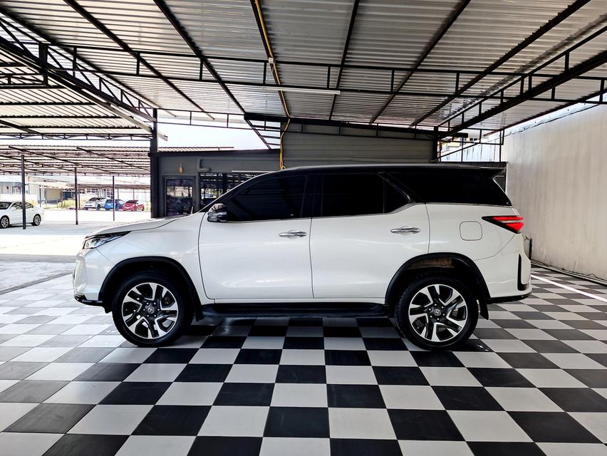    TOYOTA LEGENDER 2.8 V.4WD.ZIGMA4 ปี 2021   Mile 65,380 km. (1,250,000) 9