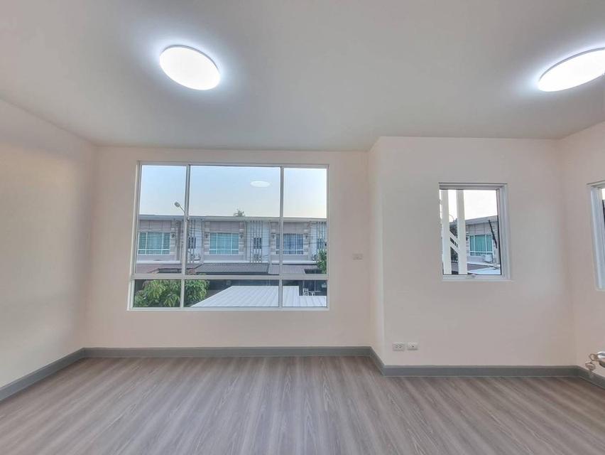 หมู่บ้านพฤกษาไพร์ม ซอยกันตนาบางใหญ่ ทาวน์เฮาส์ 2 ชั้น ตกแต่งใหม่พร้อมเฟอร์นิเจอร์ มีมุมศาลาพักผ่อนสบายๆ 💥💥ชื่อโครงการ : #หมู่บ้านพฤกษาไพร์ม💥💥 ท 20