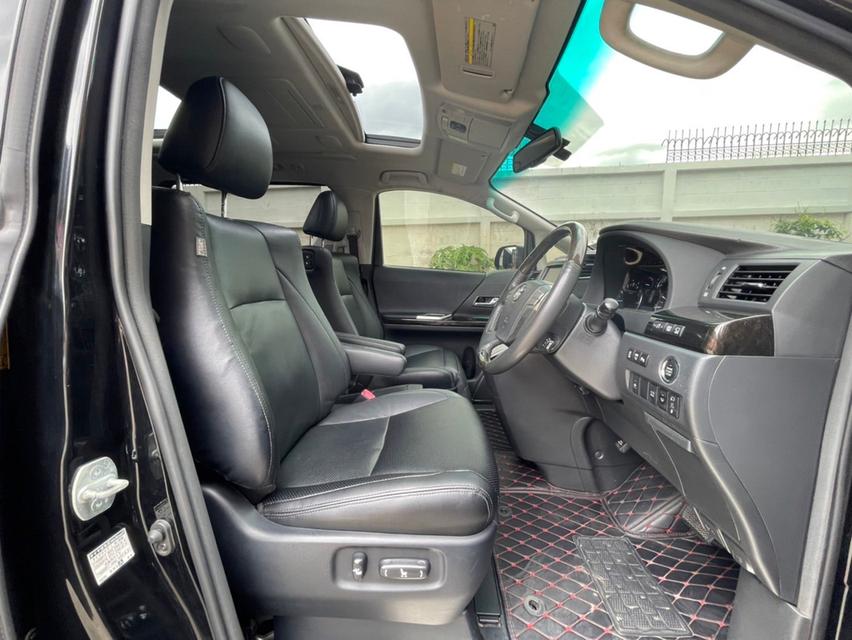 ขายToyota Vellfire 2.4 2