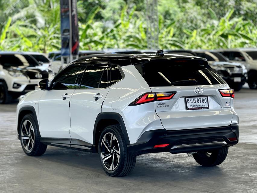 2024 Toyota Yaris Cross 1.5 HEV Premium Luxury สีขาว ไมล์ 7655 กม.