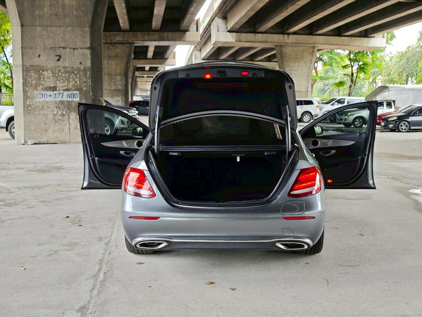 ขายรถ Benz E350e W213 Plugin Hybrid  ปี 2020 สีเทา เกียร์ออโต้ 18