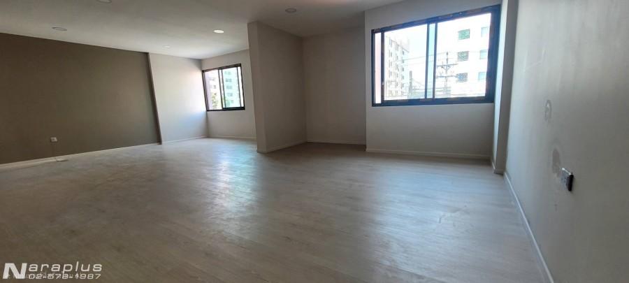 Listing No. 68030280 : ขายทาวน์โฮม 3 ชั้น 2 คูหา เหมาะสำหรับทำธุรกิจ โครงการ บ้าน ปริญ รามอินทรา-วัชรพล บางเขน กรุงเทพ 8