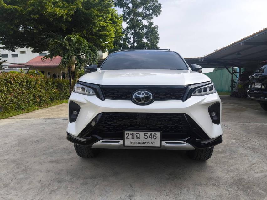 TOYOTA FORTUNER, 2.8 LEGENDER Black Top 2 WD ปี 2021 รูปย่อยที่ 2