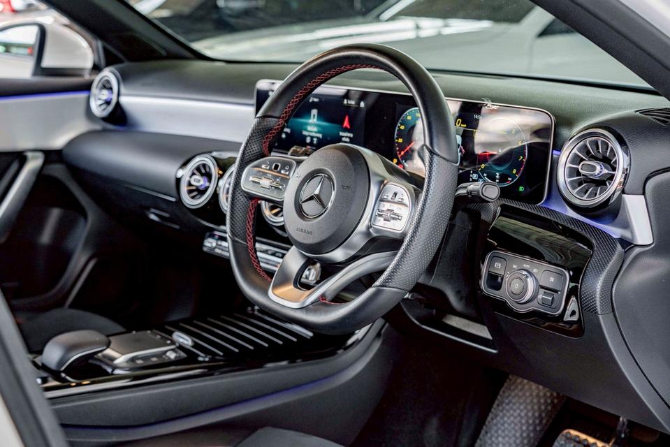 รหัสรถ NP1280 รุ่นรถ : BENZ A200 AMG ปีรถ : 2020 15