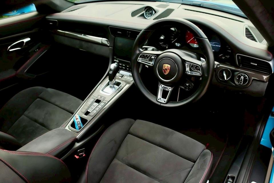 Porsche 911 Carrera 4 GTS Coupe 2017 āļĢāļđāļāļāļĩāđ 13