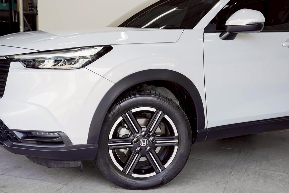 HONDA HR-V 1.5 E e:HEV AT (ปี 2024)ทะเบียน: ขท 8319 (สุราษฎร์ธานี) สี: ขาวเครื่องยนต์: เบนซิน + ไฟฟ้า 1500ccเลขไมล์ปัจจุบัน: 52,xxx กม. รูปที่ 6