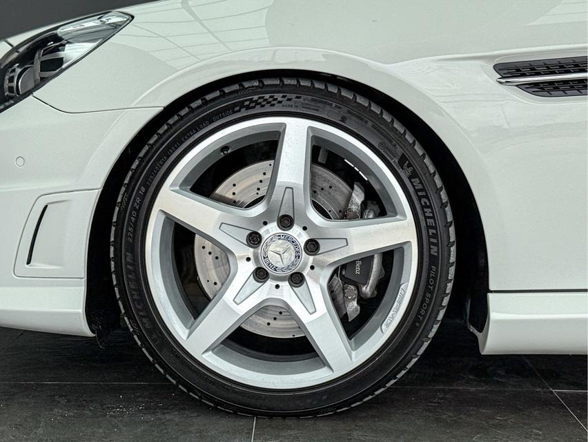 รหัสรถ WRT6414 Benz SLK200 Amg Package 1.8 R172 Convertible AT สีขาวปี2013 15