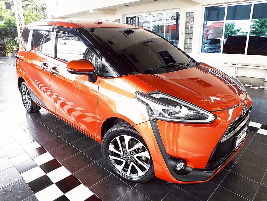 รหัสรถ KCY4643 TOYOTA SIENTA 1.5V AUTO ปี 2018 สีส้ม