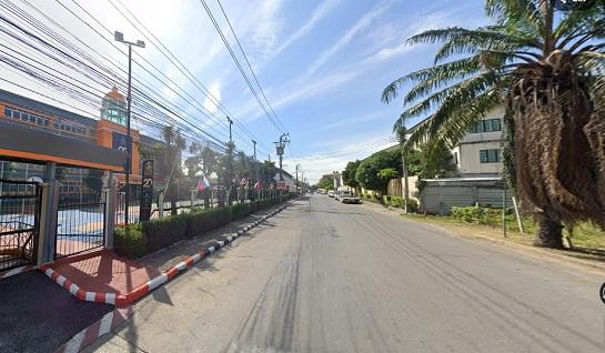 ขายที่ดินเปล่า เฉลิมพระเกียรติ ร.9 ซอย 28 ใกล้ MRT ศรีอุดม และโรงเรียนนานาชาติ 3