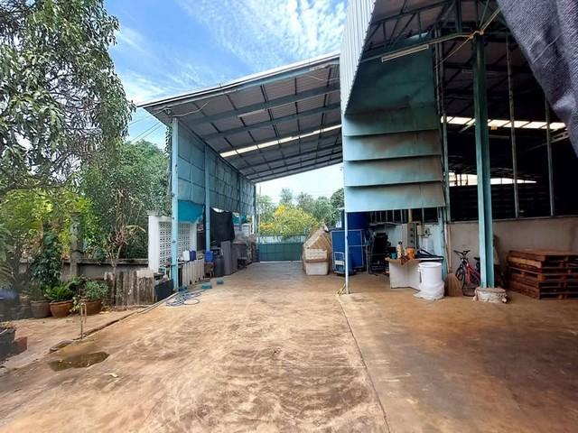 ขายที่ดินพร้อมโกดัง+บ้านพัก 368 ตรว. เทพารักษ์ กม.8 ซอยมังกร สมุทรปราการ ( พร้อมใบ รง.4 )