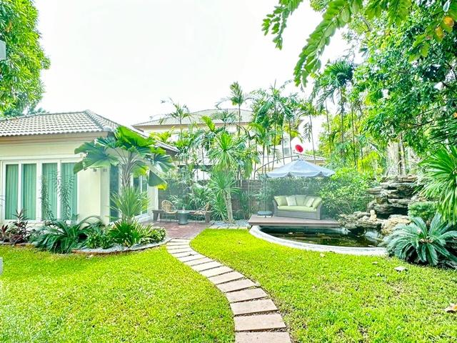 ราชพฤกษ์ รัตนาธิเบศร์ 132 ตร.วา.350 ตร.ม.คฤหาสน์ ลัดดารมย์ MRT บางรักน้อยท่าอิฐ 3 กม.ให้เช่าบ้านเดี่ยวสุดหรู 4 นอน 4 น้ำ 6