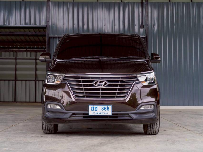 Hyundai H1 2.5Deluxe ปี19 2