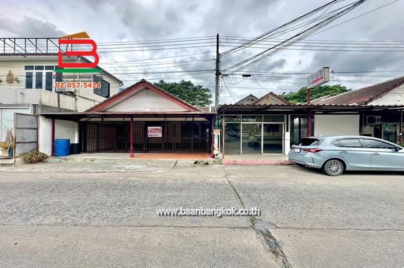 บ้านเดี่ยว หมู่บ้าน พรธิสาร 4 เนื้อที่ 32 ตรว. ถนนรังสิต-นครนายก ตำบลคลองหก อำเภอคลองหลวง จังหวัดปทุมธานี 1