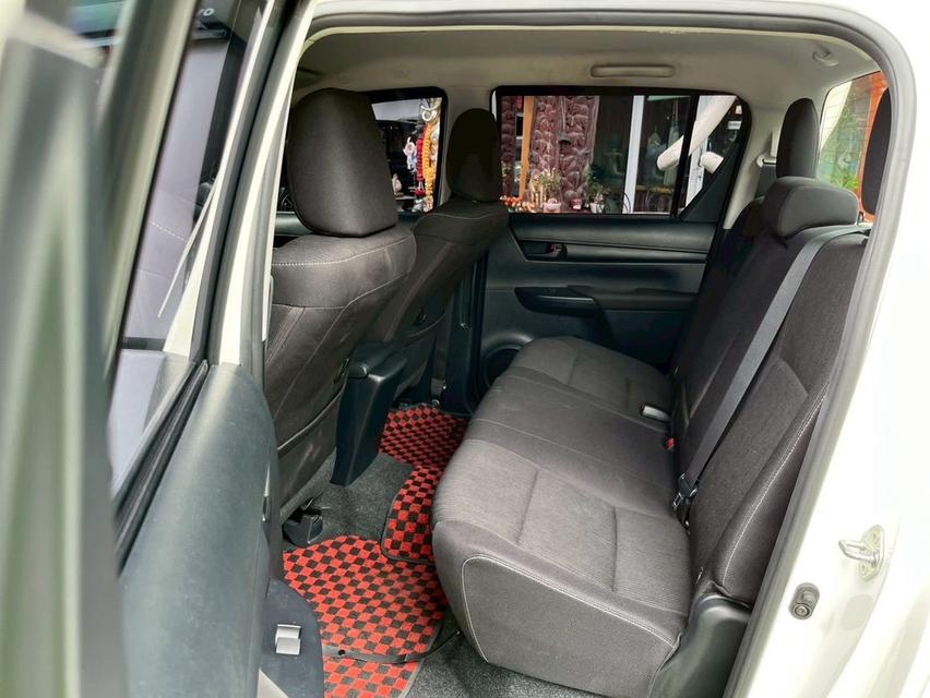 TOYOTA REVO 4 ประตู รุ่น ENTRY  เครื่อง2.4cc.เกียร์AUTO ปี 2024 รถสภาพสวย พร้อมใช้งาน! ไมล์แท้100%คะวิ่งมาน้อยมากๆคะ22,xxxกิโล 11