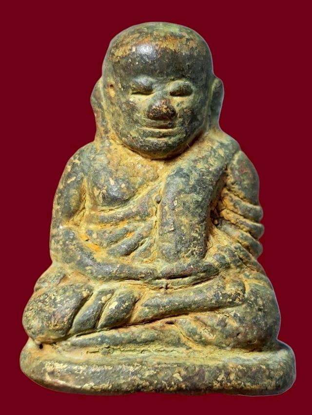 หลวงพ่อเงิน เปิดให้บูชาจ้า