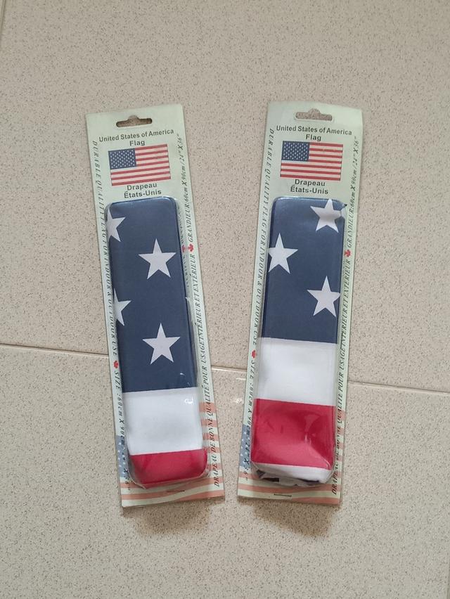 🔵🔴USA Flag ธงชาติจากตู้ญี่ปุ่น ติดโชว์ที่ร้าน หรือแต่งห้อง สภาพอยู่ในแพ็คเดิมๆ ไม่ผ่านการใช้งาน (มี 2 ชิ้น)