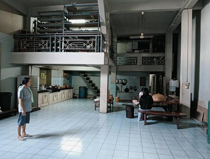 ขายอาคารพาณิชย์ 64 ตร.วา 3.5 ชั้น พระราม 2 ซอยสะแกงาม 35/1 พื้นที่ใหญ่ต่อเติมใหม่ เหมาะทำธุรกิจ 2