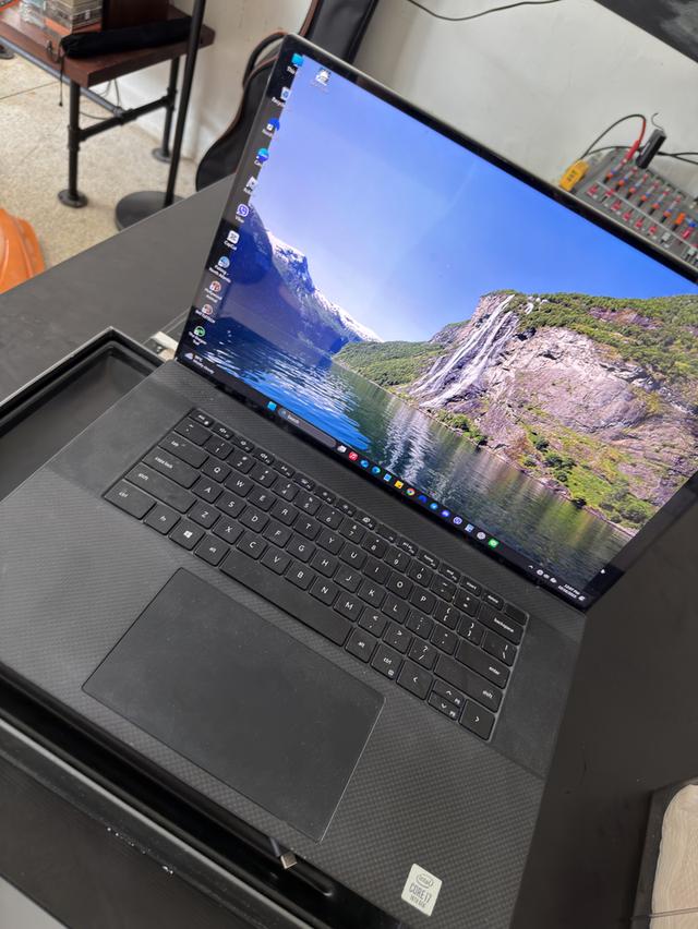 Dell XPS 9700 17“ i7 | RTX 2060 6GB | 16GB RAM | 512GB SSD รูปที่ 2