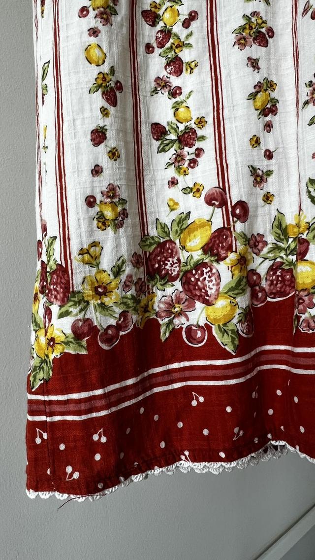 ส่งต่อเสื้อมือสองชิ้นโปรด สไตล์คุณหนู ผ้าฝ้าย100% ซื้อในห้างที่ไต้หวันเมื่อหลายปีก่อน คุณภาพส่งออกญี่ปุ่น ตอนนี้เลยวัยและตัวเล็กเกินไปใส่ไม่ได้แล้ว รูปที่ 3