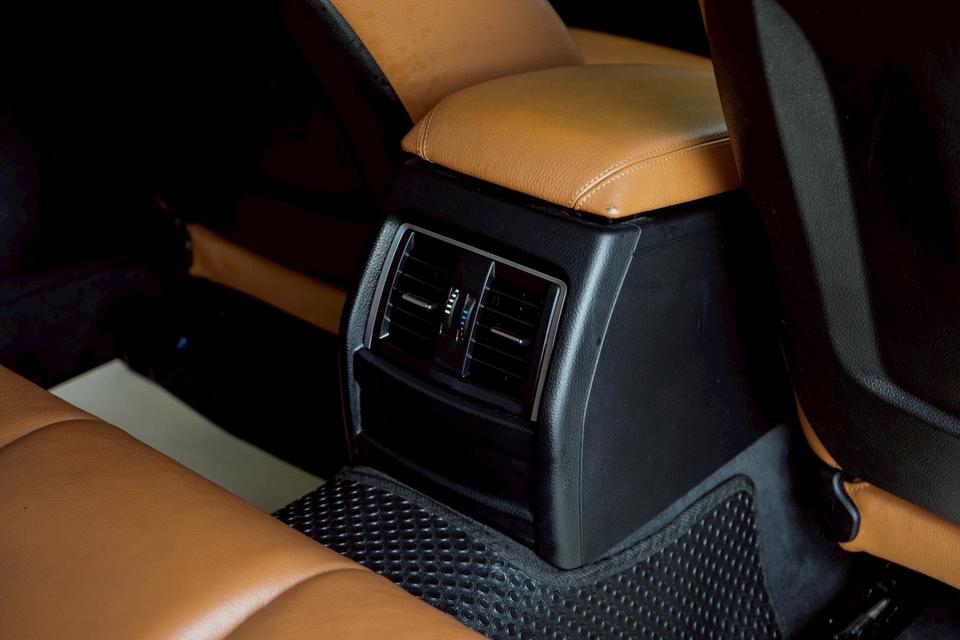 รหัสรถ CBL362 BMW 320D 2.0 Luxury F30 AT 2018 9