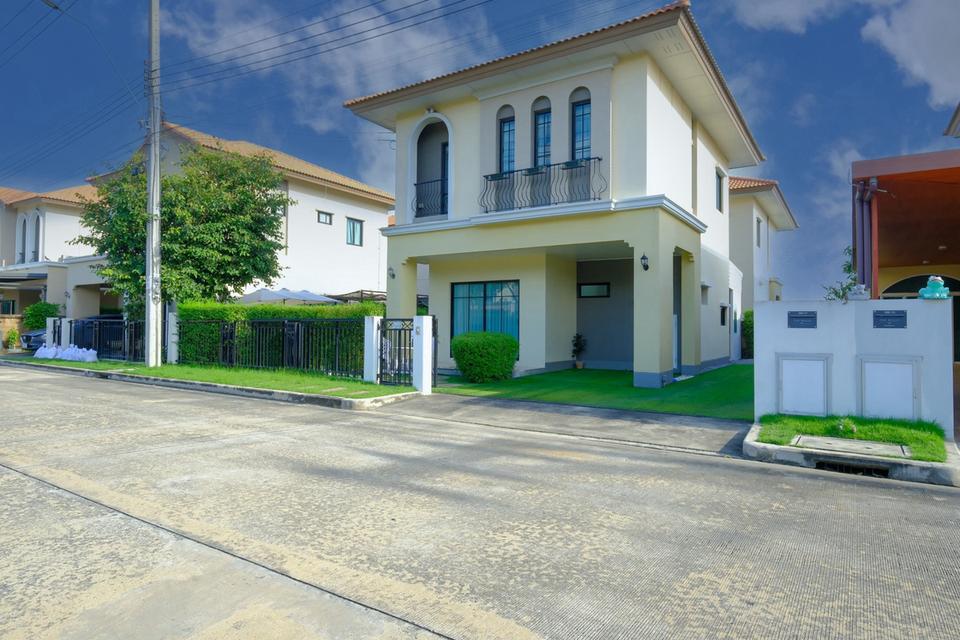 บ้านเดี่ยว หมู่บ้านเดอะริโคเรสซิเดนซ์  รามอินทรา  จตุโชติ 4