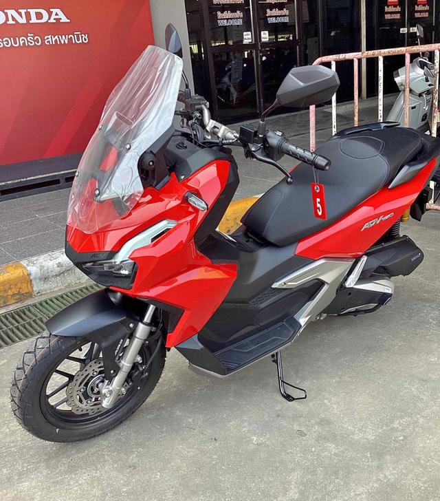 Honda ADV160 ปี 2024 รถใหม่สีแดงสภาพสวย