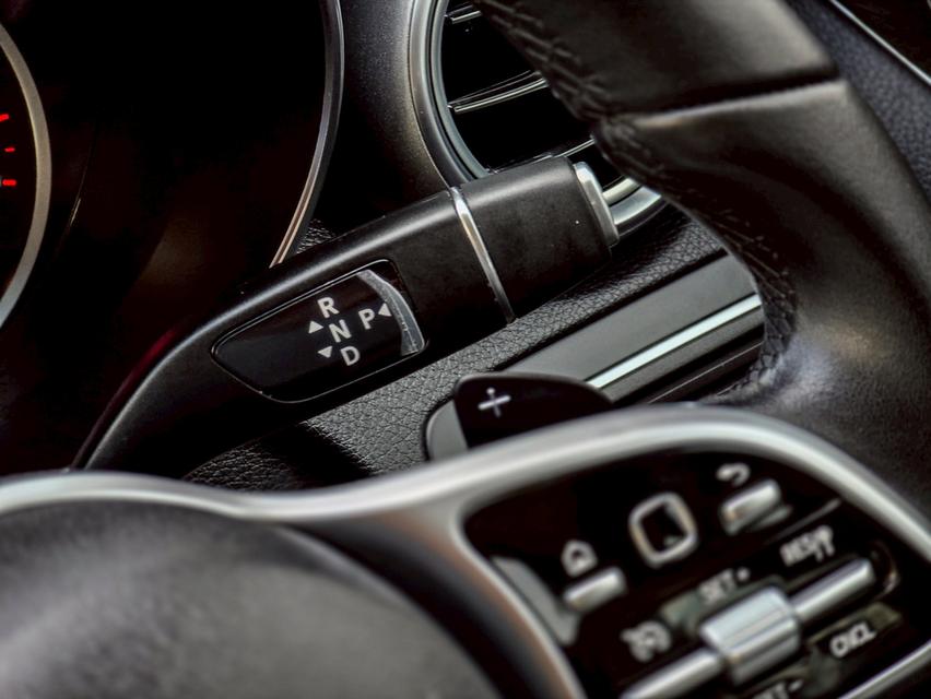 รหัสรถ CBLX4415 📌Mercedes-Benz C220d Avantgarde (W205 Facelift) 18