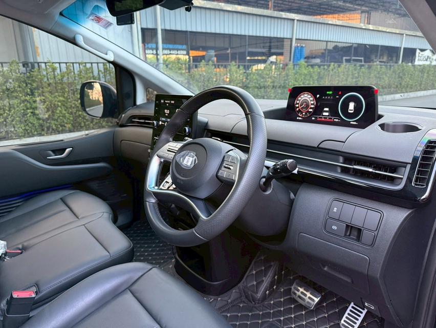 Hyundai Staria Premium Sunroof 2.2D 8AT ปี 2022 จดทะเบียน 2023 รูปที่ 6