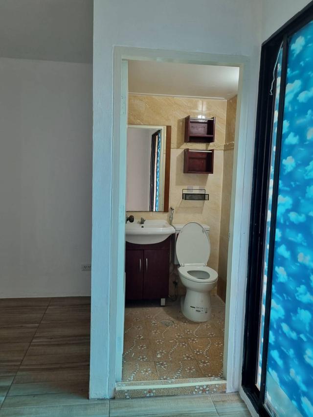 คอนโดณ็องเซลิเซ่ ศรีสมาน 9