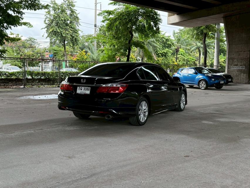 ขายรถ Honda Accord 2.0EL ปี 2014 สีดำ เกียร์ออโต้