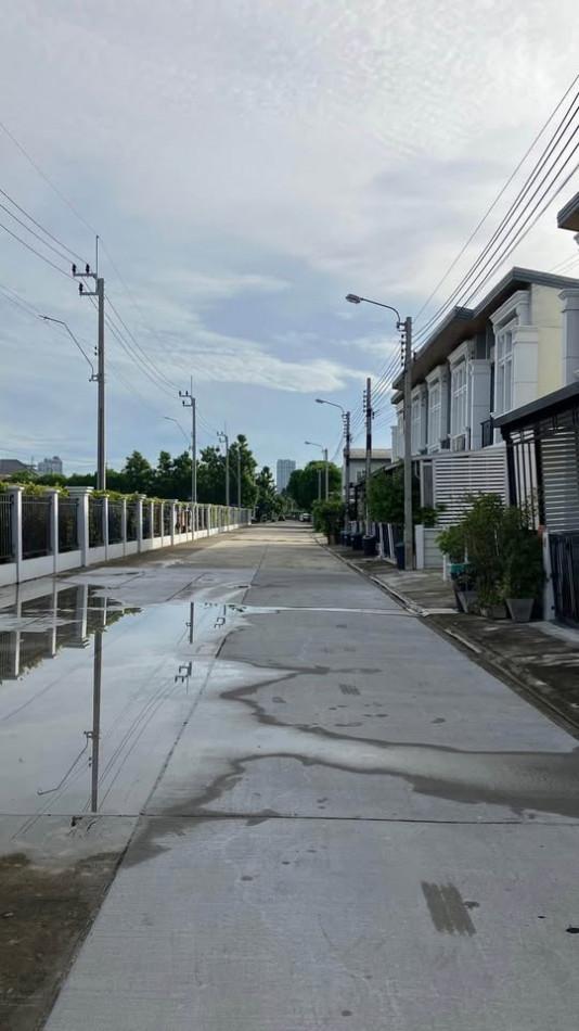 ให้เช่าทาวน์โฮม โกลเด้นทาวน์ สาทร–กัลปพฤกษ์ ไลน์ไอดี ✅ @ibx7531n 2