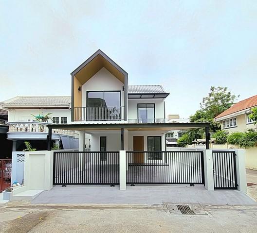 ขายบ้านเดี่ยว 2 ชั้น 42 ตรว. ซอยสุขุมวิท เหมาะซื้อปล่อยเช่า หรือพักอาศัย ( รีโนเวทใหม่ ) 1