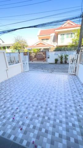 ให้เช่าทาวน์โฮม 4 ชั้น 24 ตร.ว. ย่านนวมินทร์ โพธิ์แก้ว ใกล้เดอะมอลล์บางกะปิ (รีโนเวทใหม่) 2