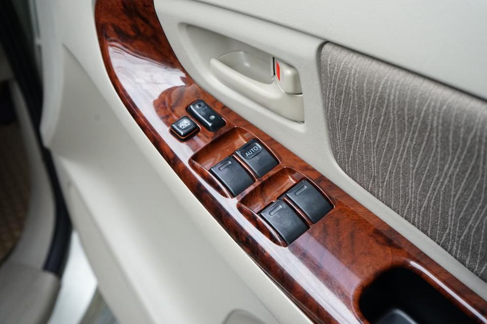 2012 TOYOTA INNOVA 2.0G OPTION 13