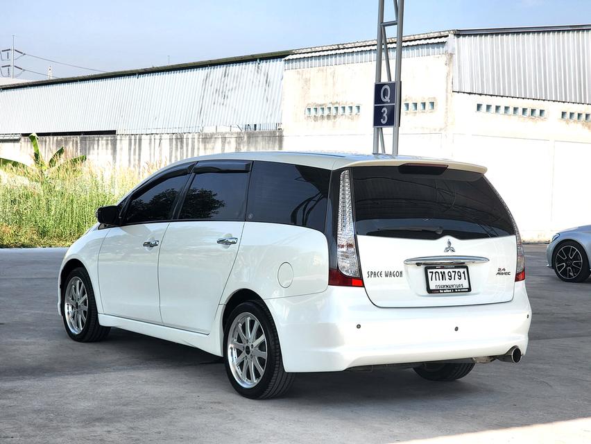 Mitsubishi ​Spacewagon 2.4GLS  A/T ปี 2010  10