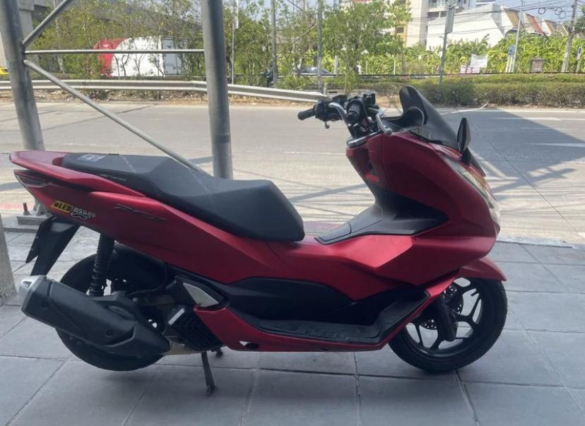 Honda pcx160 สีแดง 3