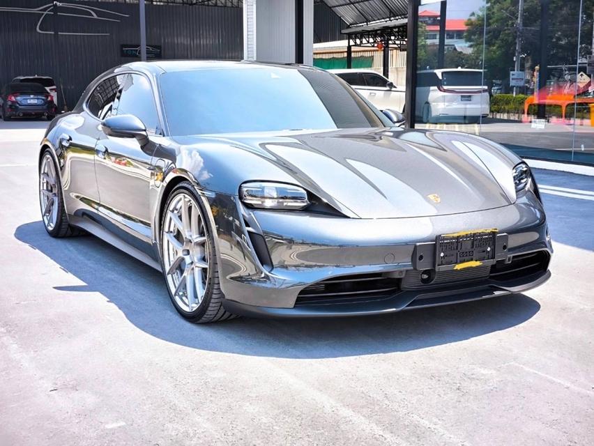 รหัสรถ KPV53 2024 Porsche Taycan Sport Turismo 