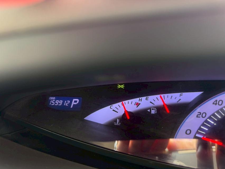 TOYOTA ESTIMA 2.4 wagon. Y2011. สีขาว  ออโต้  16