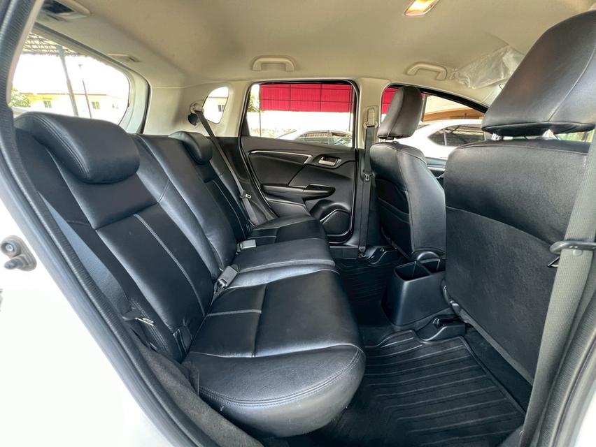ปี 2020 HONDA JAZZ, 1.5 i-VTEC S โฉม ปี14-ปัจจุบันสีขาว เกียร์ออโต้ เครื่องเบนซิน มือเดียวป้ายแดง 9