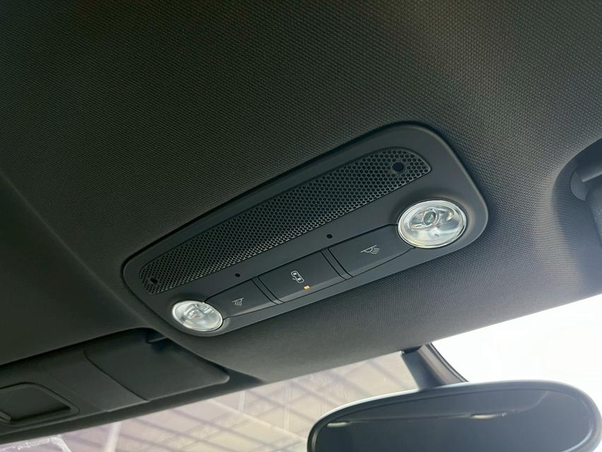 Audi R8 V8 FSI Coupe รถปี 2011 14