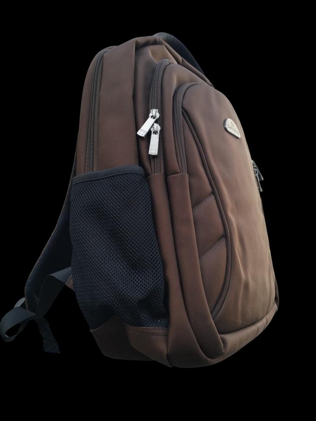 กระเป๋าเป้ Samsonite มือสอง กระเป๋าที่เราซื้อมาใช้เอง สีน้ำตาล มีช่องใส่ของหลายช่อง แบ็คแพ็ค 2-3 คืนได้สบายๆ รูปที่ 4