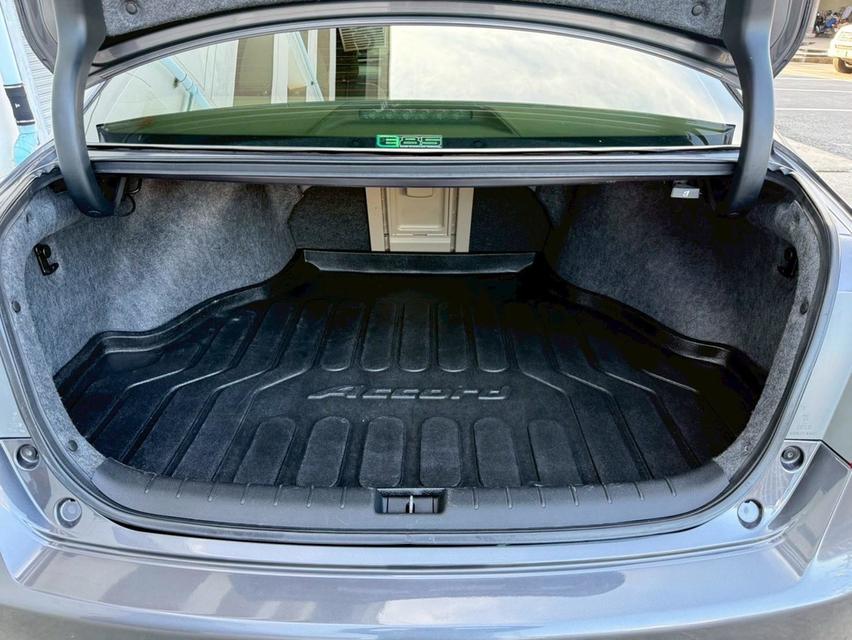 HONDA ACCORD 2.0EL 2013 สีเทา มือเดียว 14