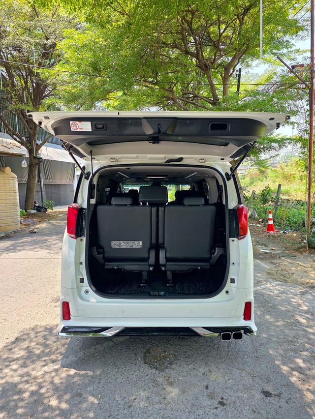 Toyota ALPHARD 2.5SC PACKAGE สีขาว ปี 2023 ไมล์ 30,000 กม. รูปที่ 7